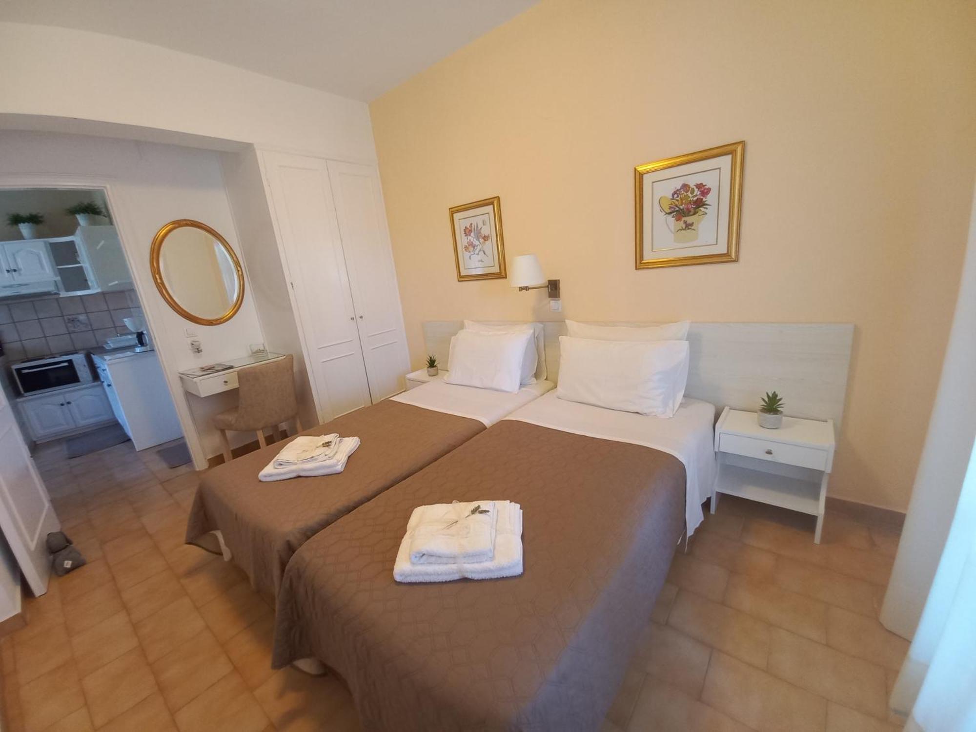 Villa Tina Country Beach Apartments Acharavi  Bilik gambar